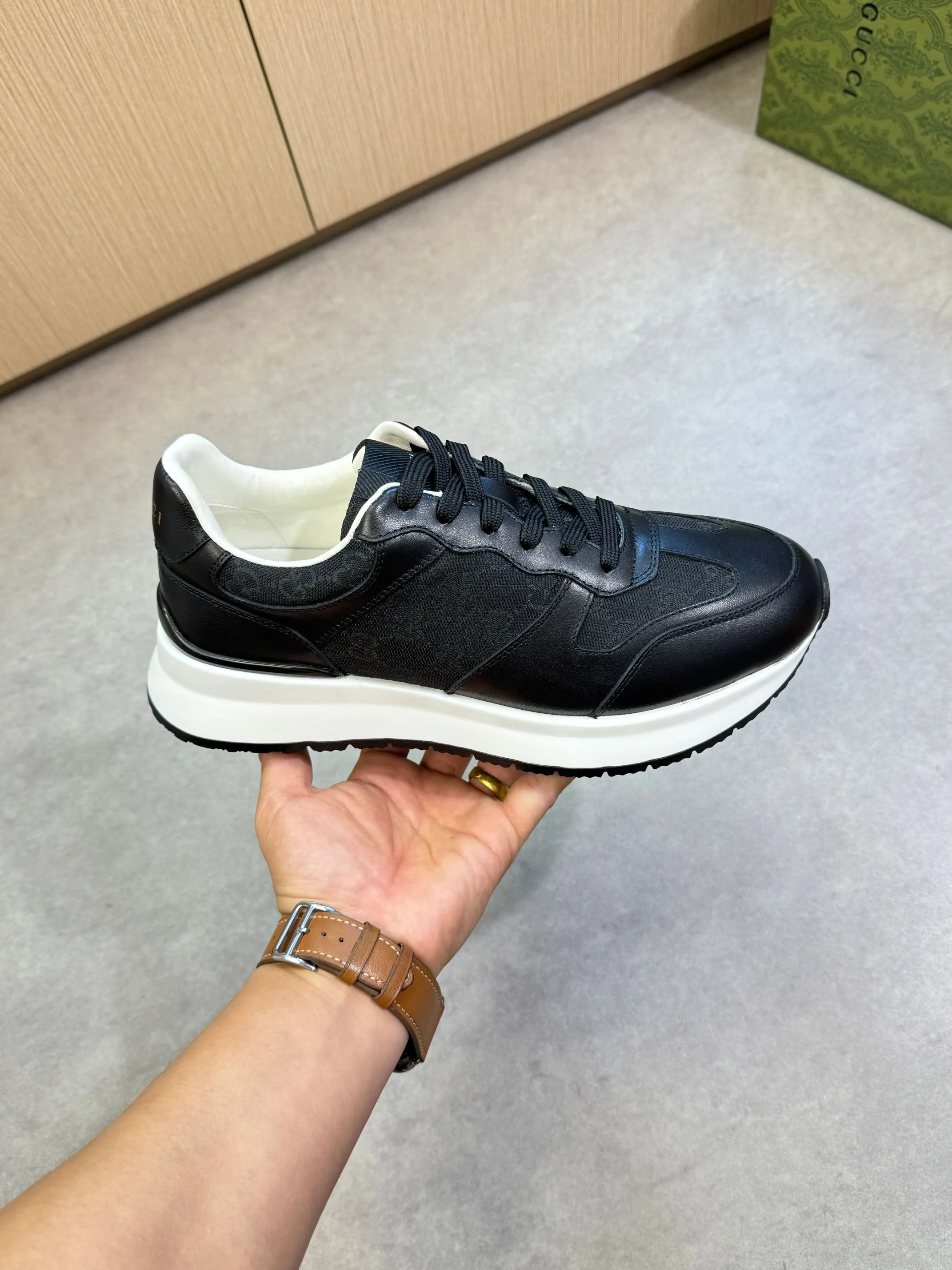 Men's shoes 💰800 [Gucci] Gucci - High-end quality original single casual sports shoes - Upper: 🔝 Nappa calfskin, brand totem cloth, tongue cloth label, heel silk screen brand LOGO - Lining: water-dyed cowhide - Outsole: ultra-light T men's shoes 💰U·Rubber; two-color molded outsole -Super high quality control·Fine workmanship: highlighted (high-end·luxury·grade) -Size :38-44 (45, can be customized)·GC0372